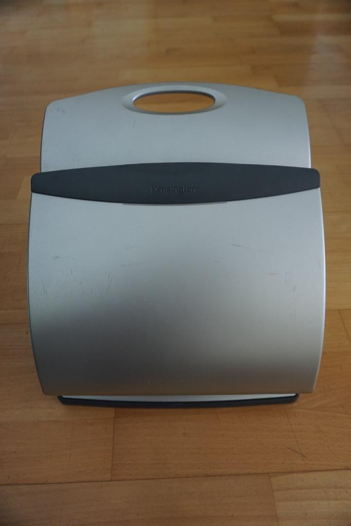 Laptophouder - merk Kensington, Computers en Software, Laptopstandaarden, Gebruikt, Ophalen of Verzenden