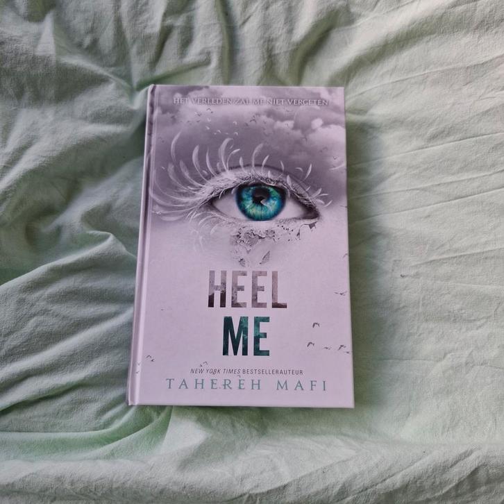 Heel Me - Tahereh Mafi, Boeken, Romans, Zo goed als nieuw, Nederland, Ophalen of Verzenden