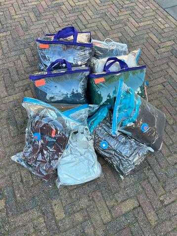 Partij dekens te koop beschikbaar voor biedingen