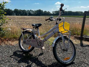 Fiets beschikbaar voor biedingen