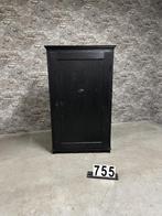 Vintage kast zwart | Keukenkast | Kledingkast nr.755, Met deur(en), 100 tot 150 cm, Grenenhout, 150 tot 200 cm