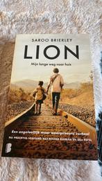 Saroo Brierley - Lion, Boeken, Ophalen of Verzenden, Saroo Brierley, Zo goed als nieuw