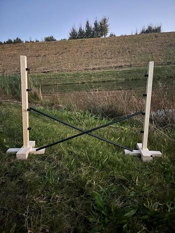 Sterke hobbyhorse hindernis van 90cm met 2 balken  beschikbaar voor biedingen