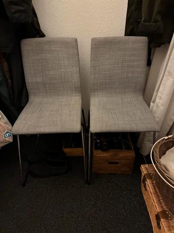 Ikea Volfgang Stoelen - Lichtgrijs twee eventueel vier beschikbaar voor biedingen