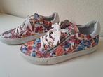 Mooie sneakers maat 37, Kleding | Dames, Gedragen, Ophalen of Verzenden, Sneakers of Gympen