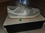 Nike Dunk Low schoenen kleur lichtgroen maat 42, Kleding | Heren, Schoenen, Ophalen of Verzenden, Gedragen