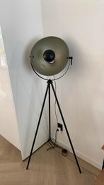 Staande lamp zwart, Huis en Inrichting, Lampen | Vloerlampen, Ophalen of Verzenden, Zo goed als nieuw, 150 tot 200 cm