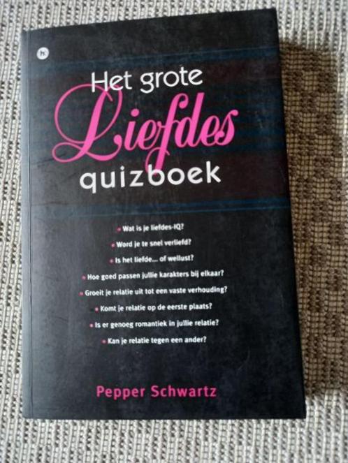 Het Grote Liefdes spel. Liefde is een spel vol hartstocht,, Hobby en Vrije tijd, Gezelschapsspellen | Bordspellen, Zo goed als nieuw