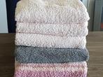 5 Vandyck handdoeken, Huis en Inrichting, Ophalen of Verzenden, Zo goed als nieuw, Roze, Handdoek