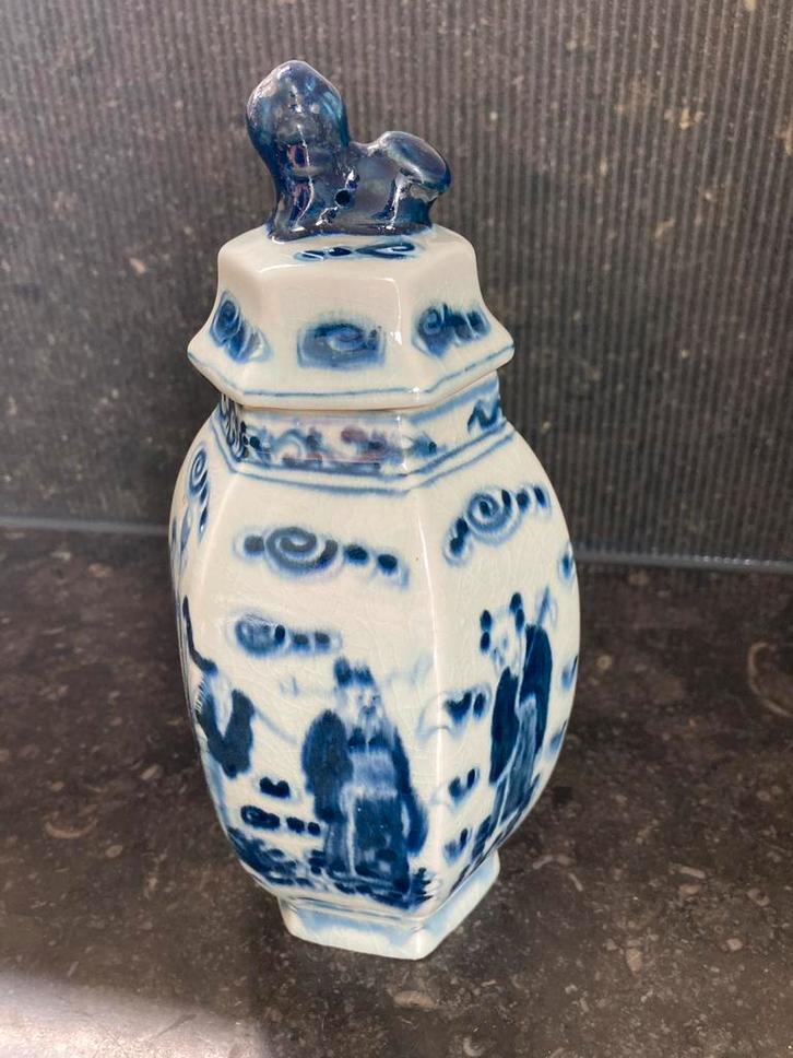 Antieke Chinese vaas met deksel, Antiek en Kunst, Antiek | Porselein, Ophalen of Verzenden