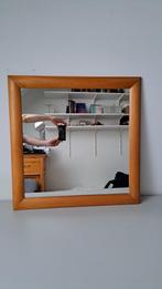 Vierkante spiegel in houten frame, Ophalen, Minder dan 50 cm, Gebruikt, Vierkant