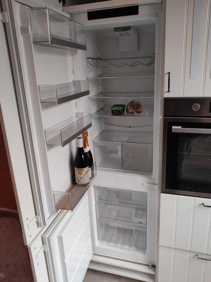 Koelvriescombinatie, Witgoed en Apparatuur, Koelkasten en IJskasten, Gebruikt, Met aparte vriezer, 200 liter of meer, 160 cm of meer