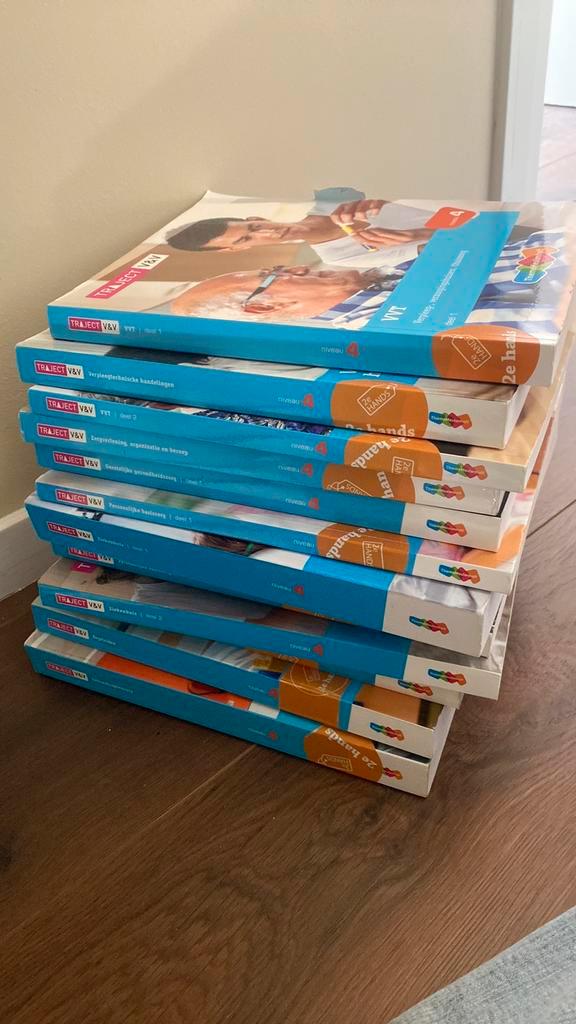 Studieboeken verpleegkunde / verzorgende (ThiemeMeulenhoff), Boeken, Studieboeken en Cursussen, Ophalen of Verzenden