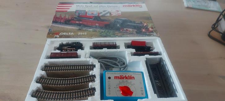 Märklin DB beginnersset met delta loc en 4 wagens rails brug, Hobby en Vrije tijd, Modeltreinen | H0, Zo goed als nieuw, Rails