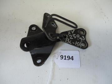 XV250 1989 - 1993 Yamaha Beugel Beugel motorblok D1-11690 beschikbaar voor biedingen