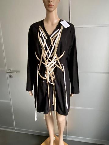 J130 Nieuw: aparte jurk maat 40/42=M/L zwart/beige Two Twin beschikbaar voor biedingen