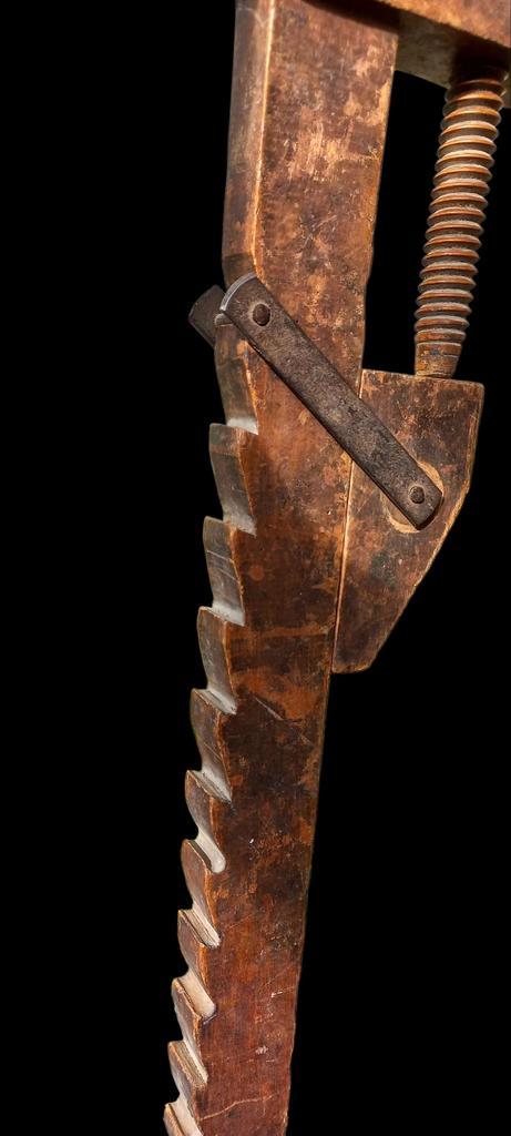 Antiek zeer decoratieve houten lijmklem sergeant lijmklemmen, Antiek en Kunst, Antiek | Gereedschap en Instrumenten, Ophalen of Verzenden