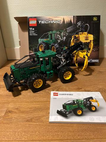 Lego Technic 42157 John Deere Skidder - Compleet! beschikbaar voor biedingen