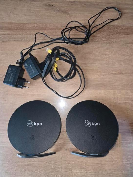 2x kpn super wifi punt v2, Computers en Software, WiFi-versterkers, Zo goed als nieuw, Ophalen of Verzenden