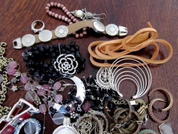 Leuk verschillende sieraden pakket beschikbaar voor biedingen