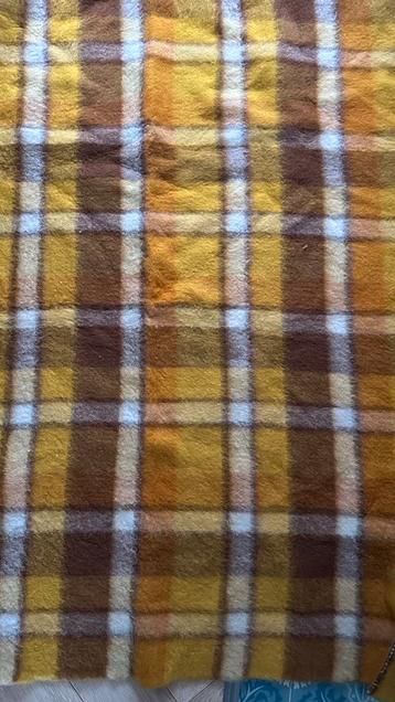 Wollen Deken Oranje/Geel Ruit 125x150cm beschikbaar voor biedingen