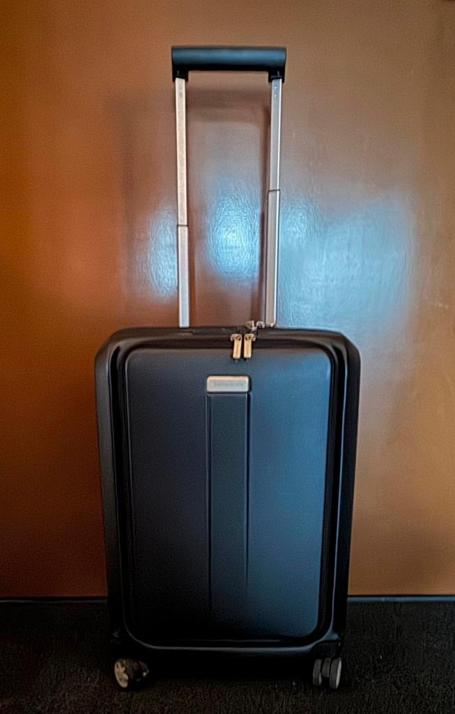 Samsonite spinner lichtgewicht 55x40x20, 2,7kg, Sieraden, Tassen en Uiterlijk, Koffers, Zo goed als nieuw, Overige materialen