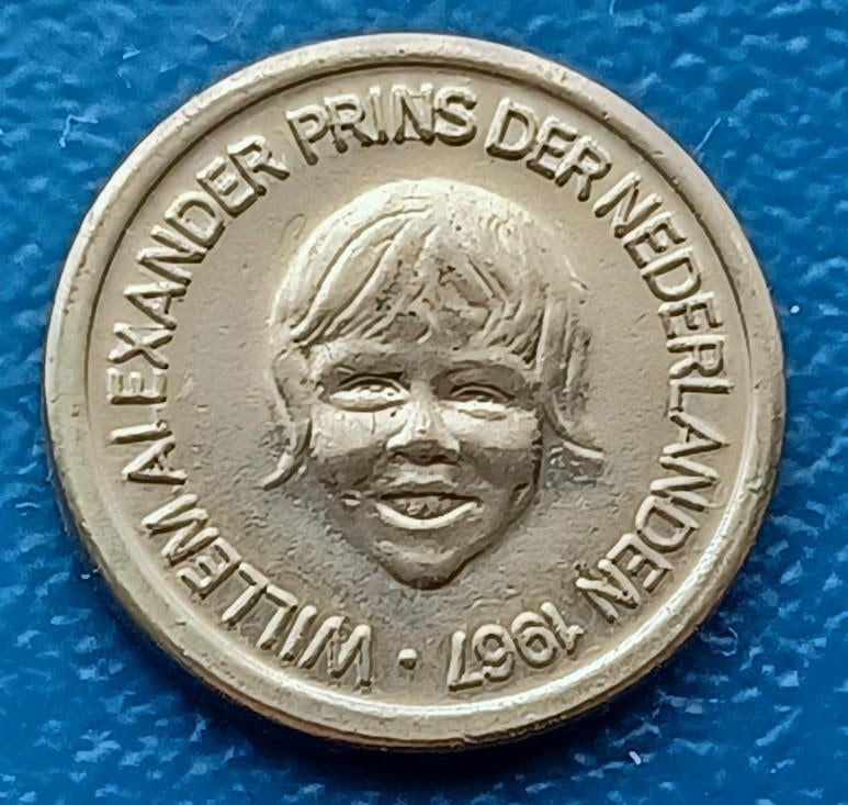 Nederland 5 cents geboorte van Willem-Alexander - 1967, Postzegels en Munten, Verzenden, Overige materialen, Nederland