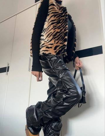 Bodywarmer met tijgerprint (faux fur) NIEUW beschikbaar voor biedingen