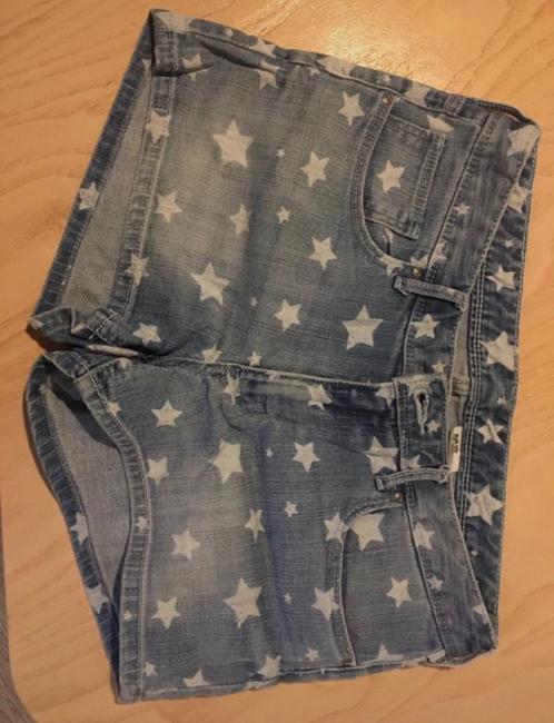 H&M korte spijkerbroek sterren maat 170 / XS, Kinderen en Baby's, Kinderkleding | Maat 170, Gebruikt, Meisje, Broek, Ophalen of Verzenden