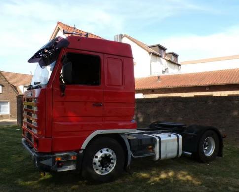 Scania R143 H 4X2 AS 65115 E, Auto's, Vrachtwagens, Particulier, Scania, Diesel, Rood, Grijs, Ophalen