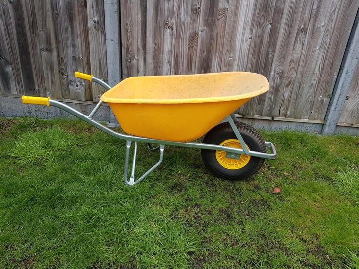 Te huur,  kruiwagens en stenenkruiwagens.  7,50 euro per dag, Tuin en Terras, Kruiwagens, Gebruikt, Ophalen