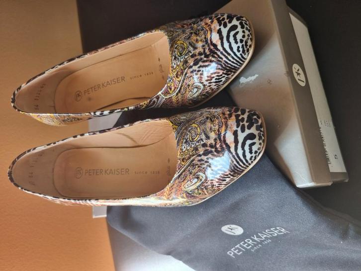 Prachtige Peter Kaiser pumps in maat 38, Kleding | Dames, Schoenen, Zo goed als nieuw, Ophalen of Verzenden