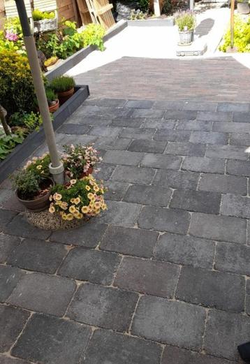 Stonique Getrommelde Waalformaat en Dikformaat A.van Elk bv beschikbaar voor biedingen