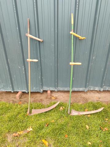 Twee Zeisen - Recht & Gebogen Blad beschikbaar voor biedingen