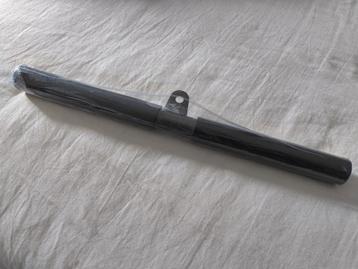 Korte Triceps /Biceps stang Nieuw in de verpakking bar beschikbaar voor biedingen