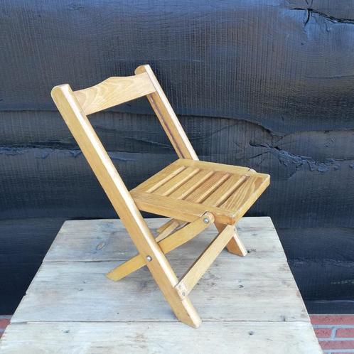 Vintage houten klapstoeltje, Huis en Inrichting, Woonaccessoires | Overige, Gebruikt, Ophalen of Verzenden