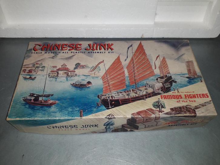 MODELBOUW met CHINESE JUNK van AURORA uit 1956 ONGEBRUIKT !!, Hobby en Vrije tijd, Modelbouw | Boten en Schepen, Nieuw, 1:50 tot 1:200