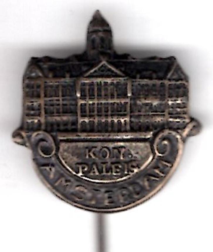 Kon Paleis Amsterdam zilverkleurig speldje ( W_557 ), Verzamelen, Speldjes, Pins en Buttons, Zo goed als nieuw, Speldje of Pin