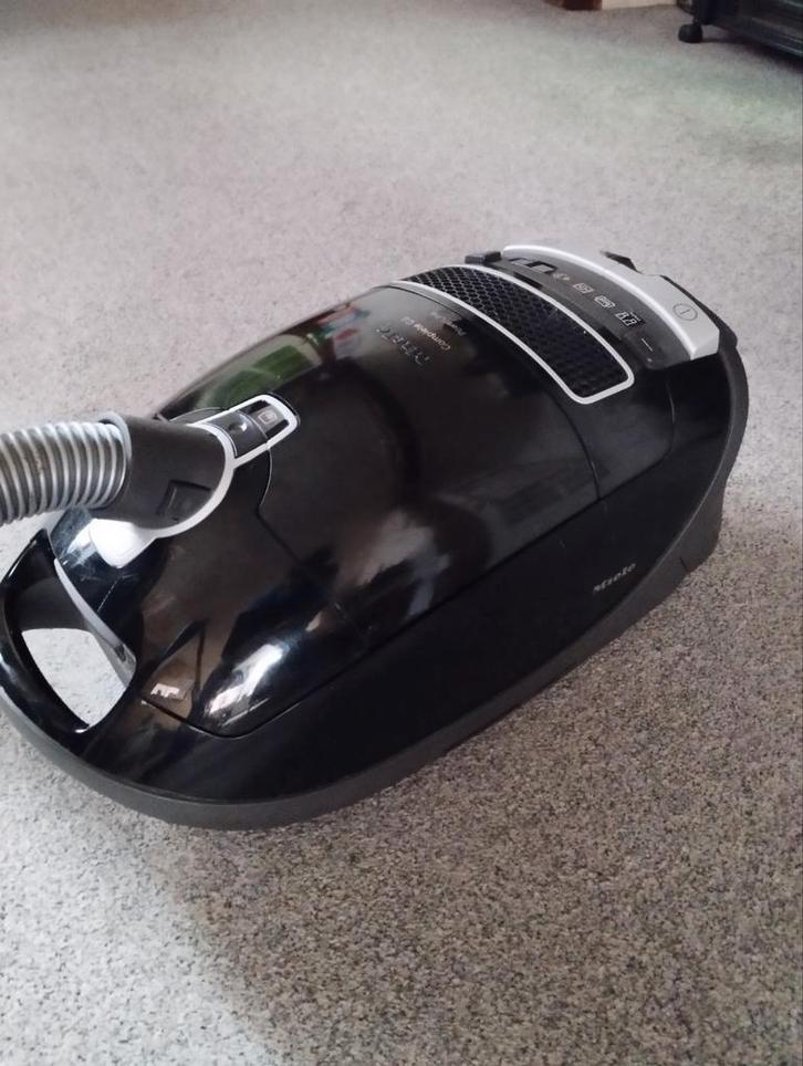 Miele Stofzuiger C3, Witgoed en Apparatuur, Stofzuigers, Gebruikt, Stofzuiger, Minder dan 1200 watt, Stofzak, Ophalen of Verzenden