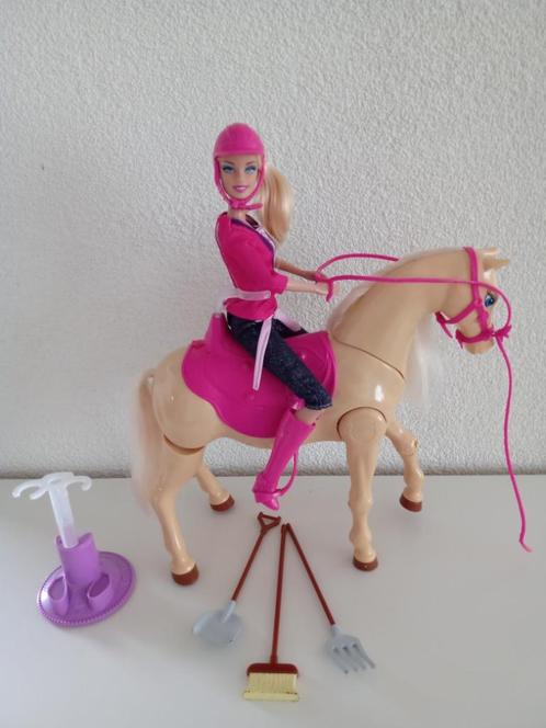 Barbie Train to Trot Tawny X2630, Kinderen en Baby's, Speelgoed | Poppen, Zo goed als nieuw, Barbie, Ophalen of Verzenden