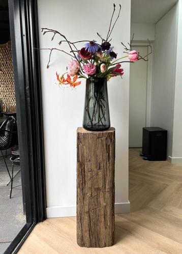 Houten pilaren - uit voorraad beschikbaar voor biedingen