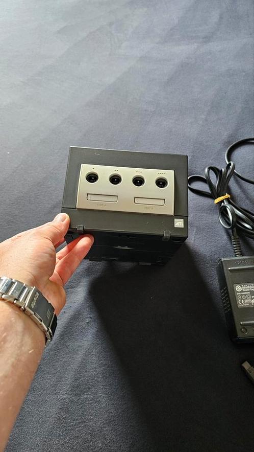 Gamecube.  Leest geen discs, Spelcomputers en Games, Spelcomputers | Nintendo GameCube, Zo goed als nieuw, Zonder controller, Ophalen