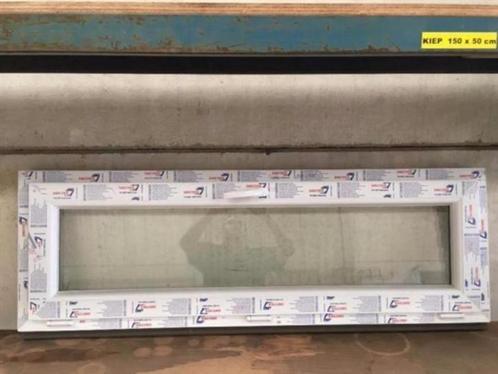 Kunststof kiep kozijn 150 x 50 cm wit RAL 9016, Doe-het-zelf en Verbouw, Kozijnen en Schuifpuien, Zo goed als nieuw, Raamkozijn