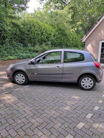 Renault Clio 1.2 16V 55KW 2009 Grijs apk tot 24-06-2026!!!!! beschikbaar voor biedingen