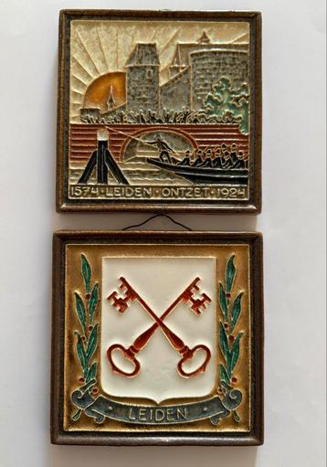 2x Cloisonne tegels Porceleyne Fles Leiden beschikbaar voor biedingen
