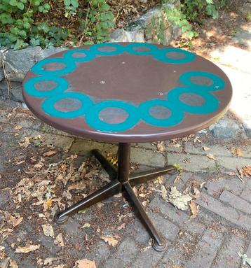 Bijzettafel voor terras tuin balkon beschikbaar voor biedingen