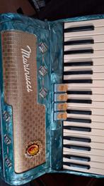 Marinucci Toetsaccordeon -  80 bas. Nieuwe riemen er bij ,, Ophalen, Gebruikt, Overige formaten, Met koffer
