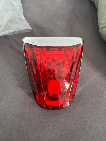 Vespa sprint achter lamp + sierlijst koplamp beschikbaar voor biedingen