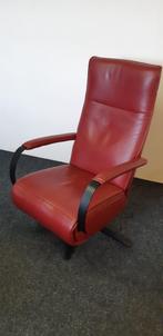 Elektrische relaxfauteuil met accu in rood leder, Ophalen of Verzenden, Gebruikt, 75 tot 100 cm, 50 tot 75 cm