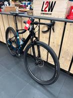 Giant Revolt X Advanced Pro - Gravelbike met vering, 28 inch, Carbon, 10 tot 15 versnellingen, Heren